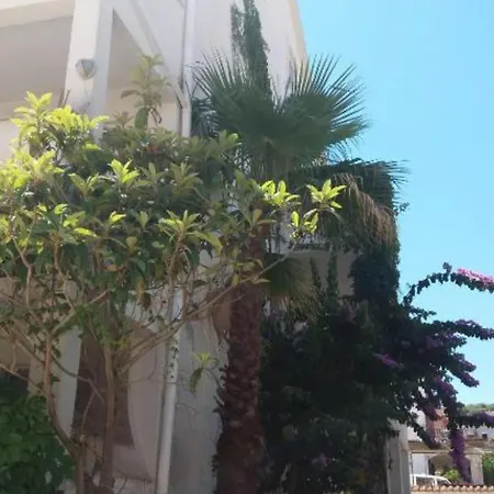 Apartament Amber Supetar